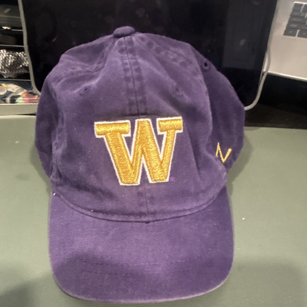 Zephyr Washington Huskies Purple Gold Adjustable Cap Hat w/ Gold "W" Logo